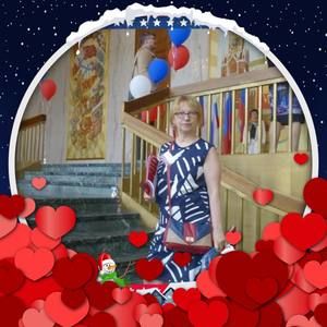 Meet your Posher, Larisa